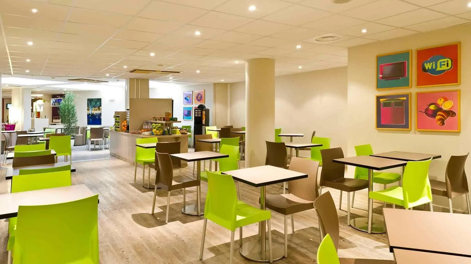 Ibis Styles Nice Centre Port Hotel