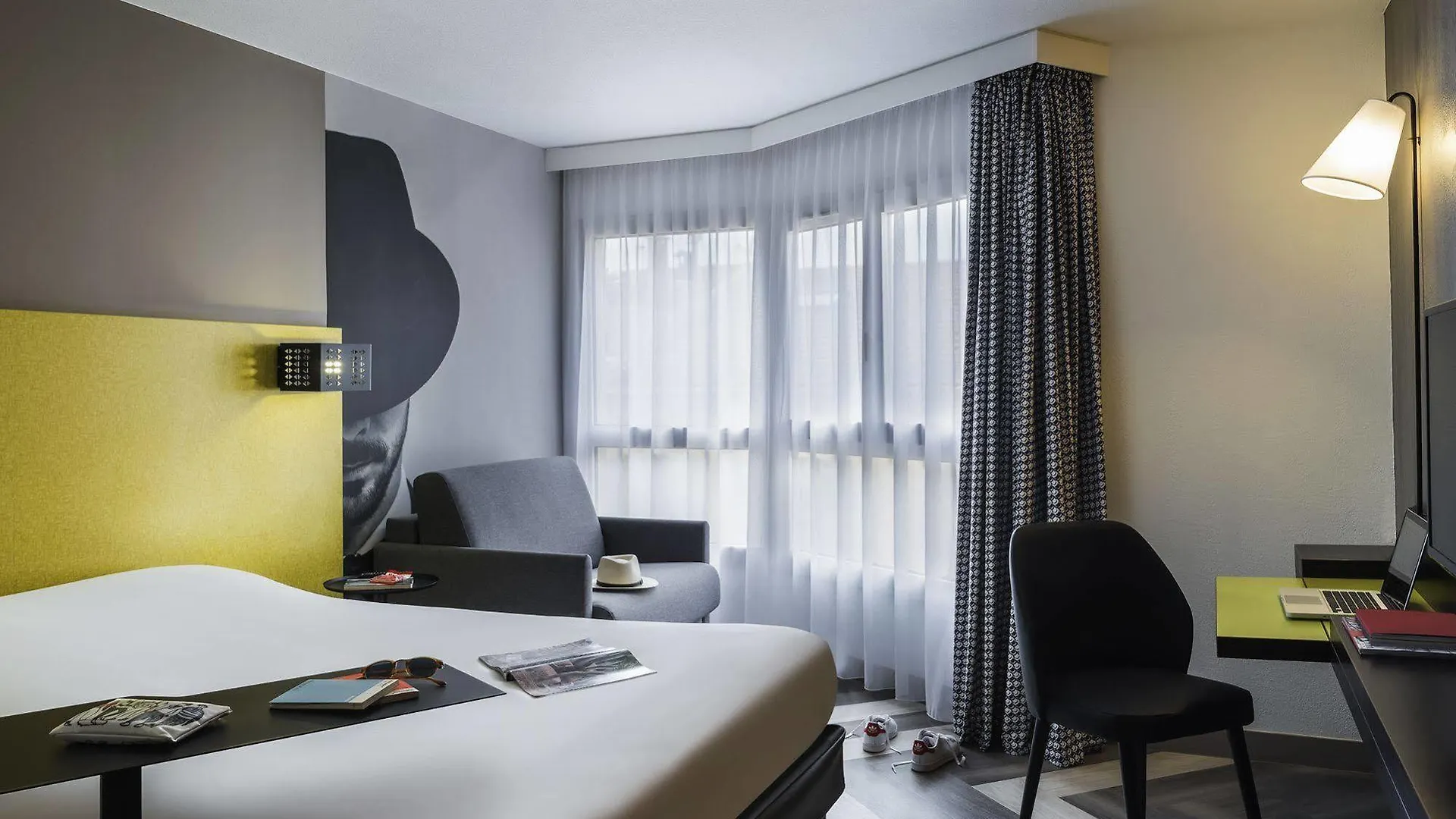 Ibis Styles Nice Centre Port Hotel